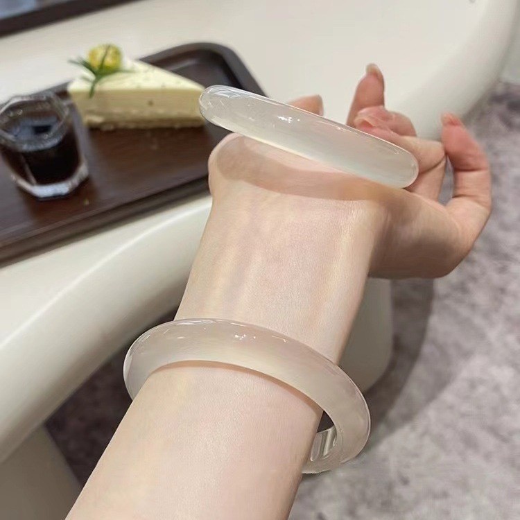 清冷感冰透白月光新中式猫眼琉璃手镯国风高级感